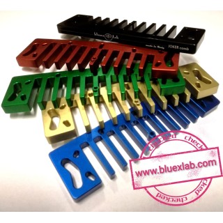 PEIGNE POUR HOHNER / SUZUKI